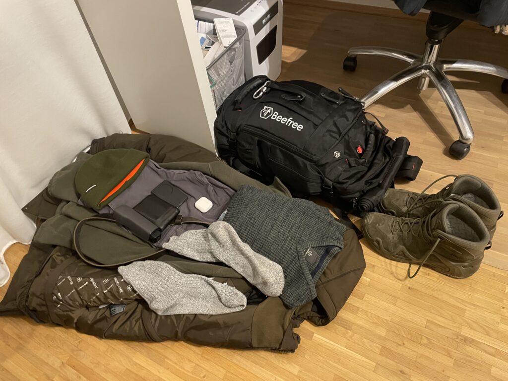 Schneesturm-Bosnien-Tuzla-Flughafen-Jagen-Winterjagd Ausrüstung